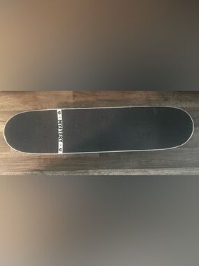 Mystery Skateboard Deck Complete Black White Broken Hearts Lightning Skater
